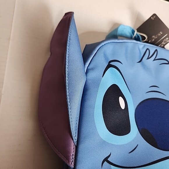 NWT Disney Loungefly Lilo & Stitch Clutching Heart Backpack Full Size School - Picture 2 of 13